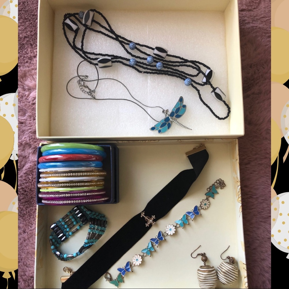 Accessories - Picture 2 of 2